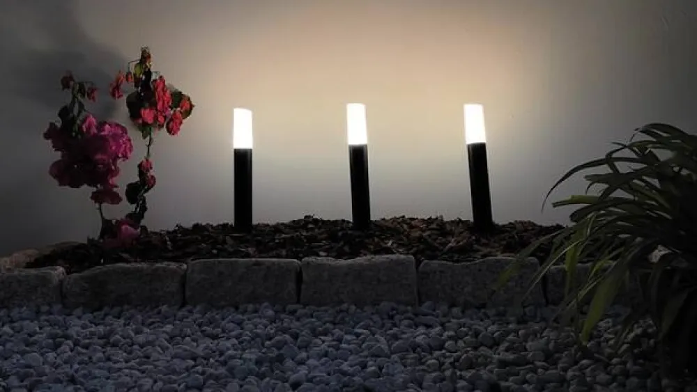 Lindby Smart LED-sokkellampe Elvor, CCT, RGB, Tuya, 3 enheder