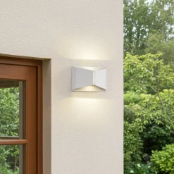 udendørs LED-væglampe Anlira, hvid, op og ned, IP65^Lindby Outlet