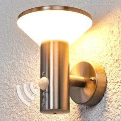 Lindby udendørs LED-væglampe Tiga, bevægelsessensor, IP44