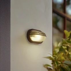 Lindby udendørs væglampe Adita, sort, ABS, højde 16,3 cm