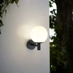 udendørs væglampe Dangan, hvid, glas, Ø 20 cm, IP44^Lindby Outlet