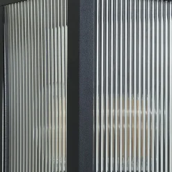 Lindby udendørs væglampe Peldar, 26 cm, riflet, IP44, E27