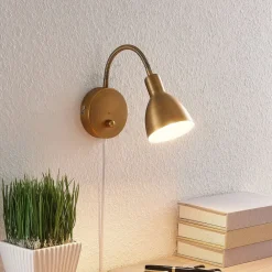 Lindby væglampe Amrei, antik messing, 42 cm, stik, dæmpbar