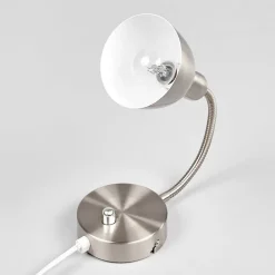 Lindby væglampe Amrei, nikkelfarvet, 42 cm, stik, dæmpbar