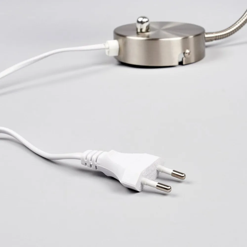 Lindby væglampe Amrei, nikkelfarvet, 42 cm, stik, dæmpbar