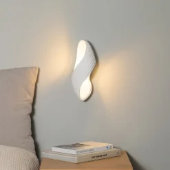 Lindby væglampe Ornela, hvid, gips, højde 29,5 cm