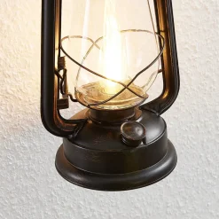 væglampe Raisa, rustfarvet, metal, lygte, E14^Lindby Online