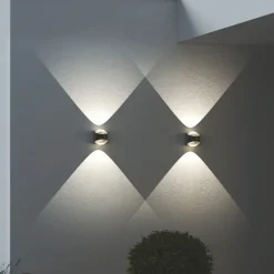 Saga udendørs væglampe op/ned sort^LOOM DESIGN