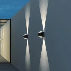 Saga udendørs væglampe op/ned sort^LOOM DESIGN