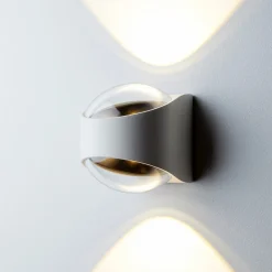 LOOM DESIGN Terrassebelysning>Saga udendørs LED-væglampe op/ned hvid