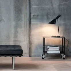 AJ - designer bordlampe, sort^Louis Poulsen Best