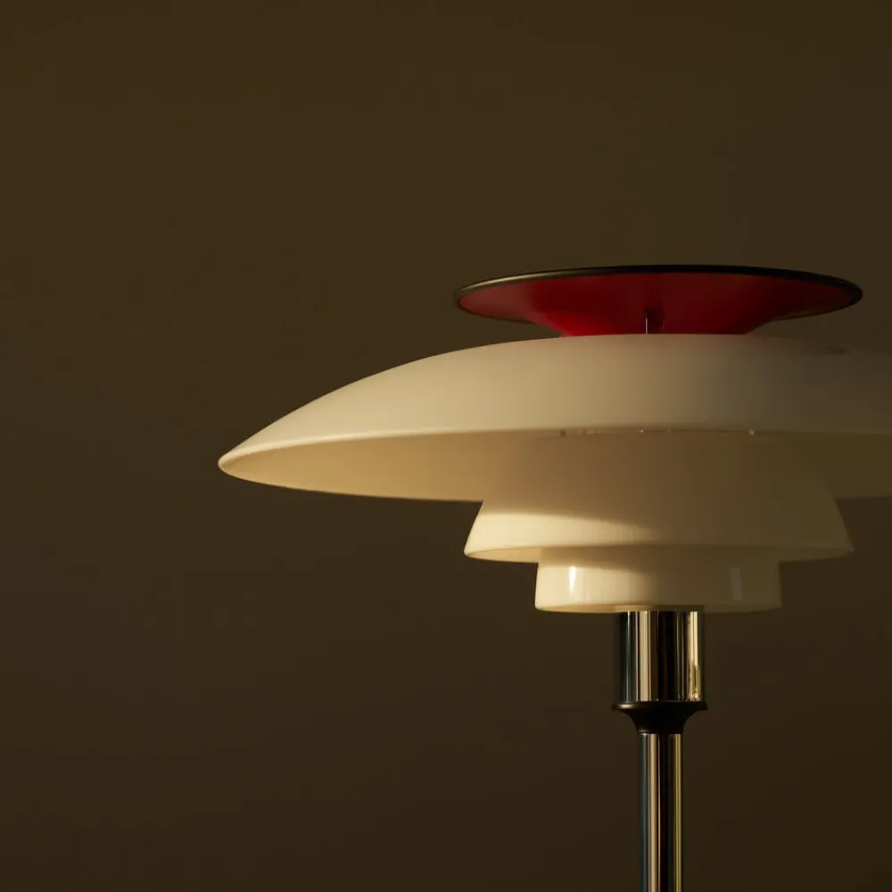 Louis Poulsen Dekorationsbelysning>LED-bordlampe PH 80, hvid/rød/krom IP44