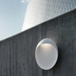 LED-væglampe Flindt, hvid, 3.000 K, Ø 30 cm^Louis Poulsen Clearance