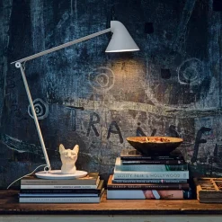 Louis Poulsen NJP bordlampe fod 2.700 K hvid