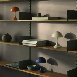 Louis Poulsen Panthella PORTABLE 160 V3, uigennemsigtig indigoblå