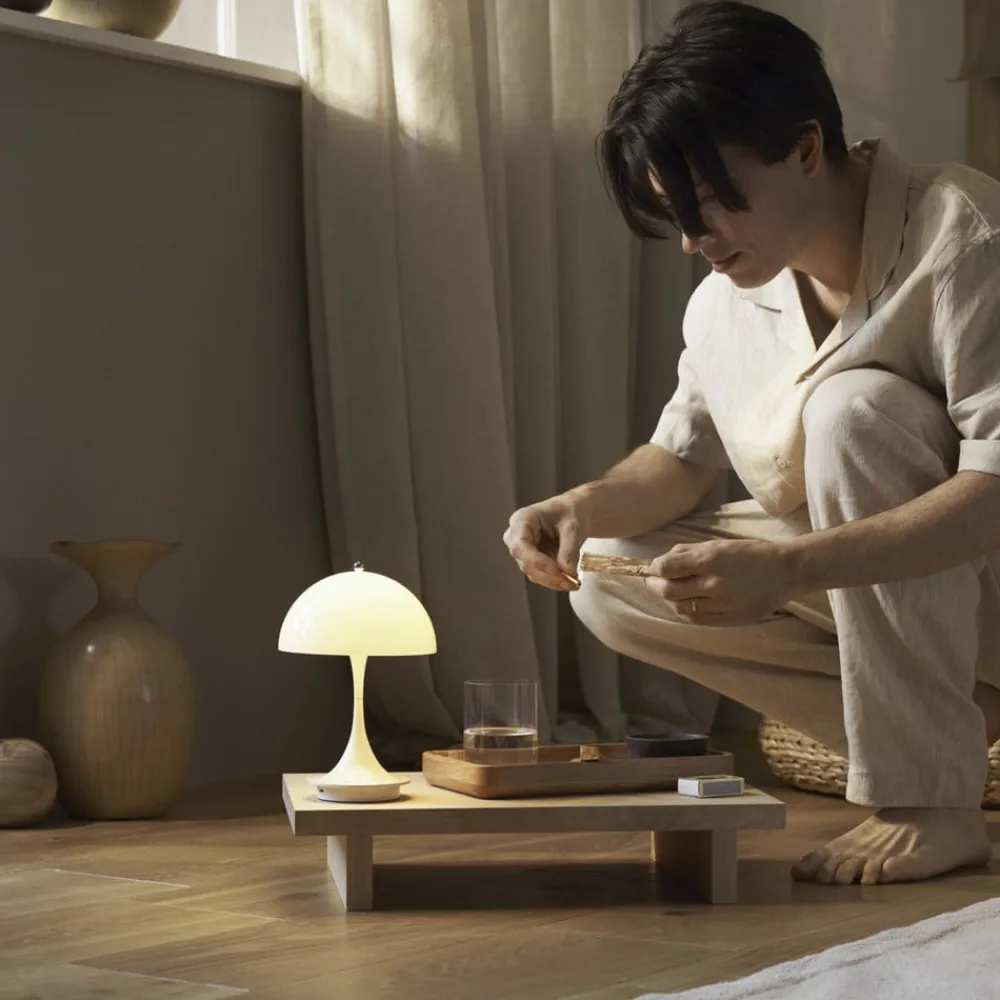 Louis Poulsen Panthella PORTABLE 160 V3, opalbeige