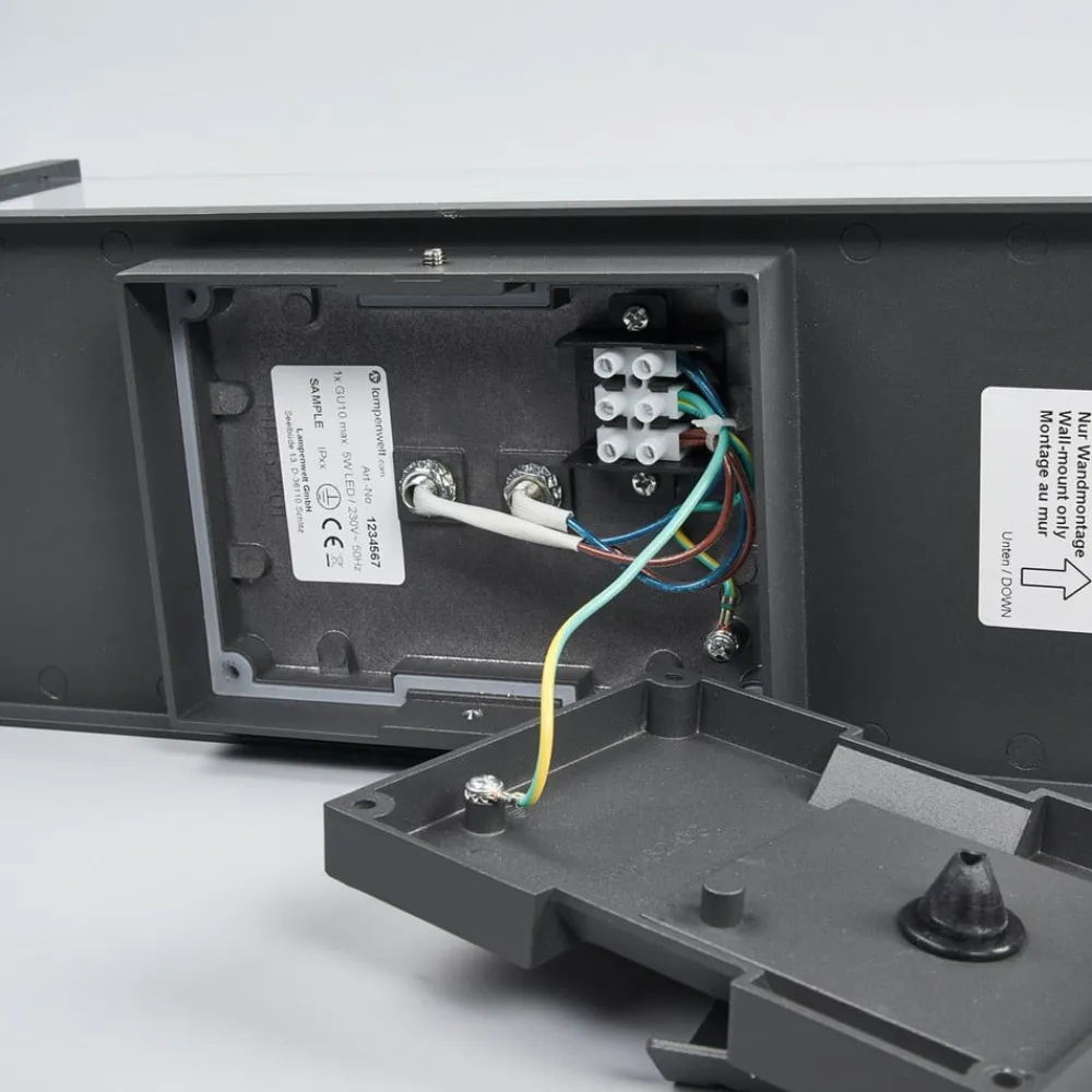 Lucande Annalea udendørs væglampe, 40 cm, 2 lyskilder, IP54