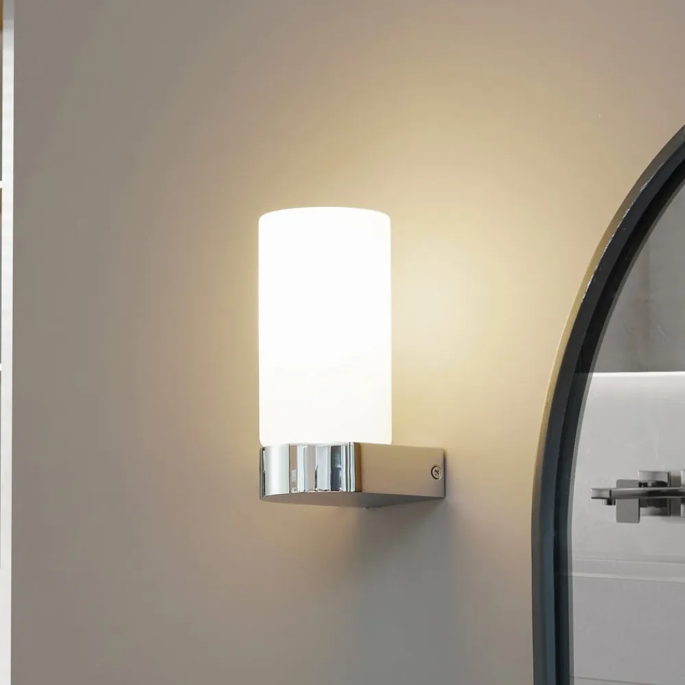 Lucande Væg- Og Spejllamper>Basolo væglampe til badeværelset, krom, højde 17,2 cm, glas