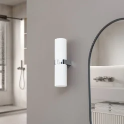 Lucande Basolo væglampe til badeværelset, krom, højde 31,5 cm, glas, IP44