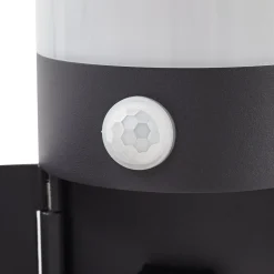 Corban sokkellampe, grå, sensor, udtag, IP44^Lucande