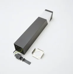 Kiran sokkellampe, 60 cm, grå, metal, IP44, E27^Lucande Best