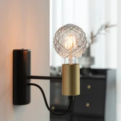 Lucande LED-globepære G95, E27 3,8W, 1800K, struktur, røgfarvet