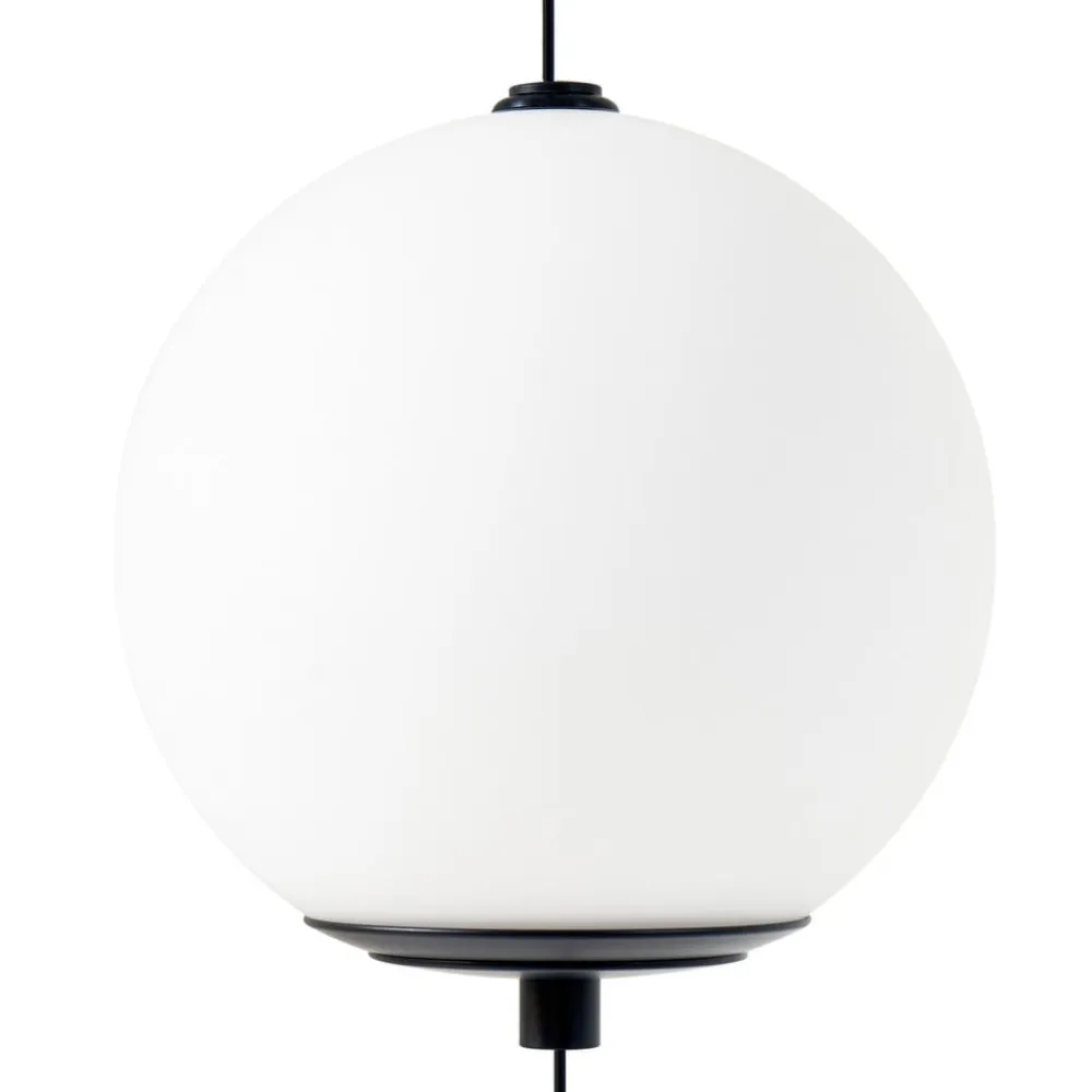 Lucande LED-gulvlampe Sphere, sort/opal, glas, dæmpbar
