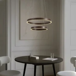 Lucande Pendellamper>LED-hængelampe Yonam, Ø 60 cm, 2 lyskilder, brun, CCT