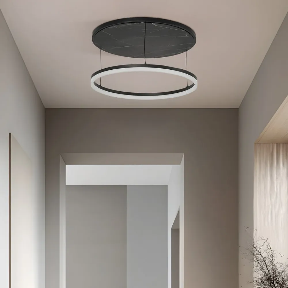 LED-loftlampe Orven, sort/marmor, Ø 50 cm, dæmpbar.^Lucande Outlet