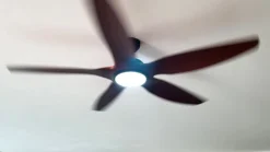 Lucande LED-loftventilator Omendo, sort, DC, støjsvag, CCT