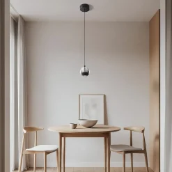 LED-pendellampe Hayley, sort, 1 lyskilde, glas^Lucande Clearance