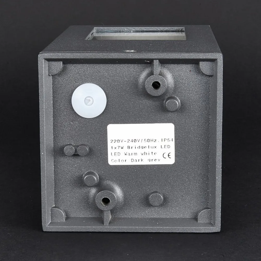 Lucande Terrassebelysning>LED-sokkellampe Nicola, 20 cm, antracit, IP54