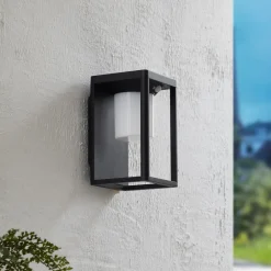 Lucande Solcelle Lampe Med Sensor|Væglamper>LED-solcellelampe Tilena, sort, aluminium, sensor