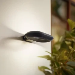 udendørs LED-væglampe LOOP, sort, IP44, metal^Lucande Outlet