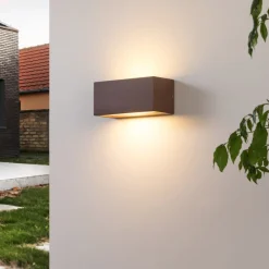 Lucande udendørs væglampe Bente, rustfarvet, bredde 25 cm, IP54