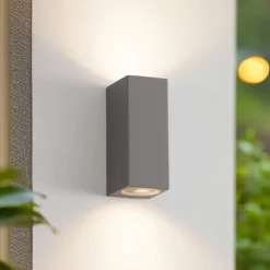 Lucande udendørs væglampe Xava, op/ned, grå, 2 lyskilder, GU10