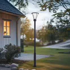 Lucande udendørslampe Elario, 222 cm, sort, aluminium