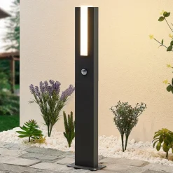 Virgalia LED-vejlampe, bevægelsessensor, 65 cm, IP54^Lucande Discount