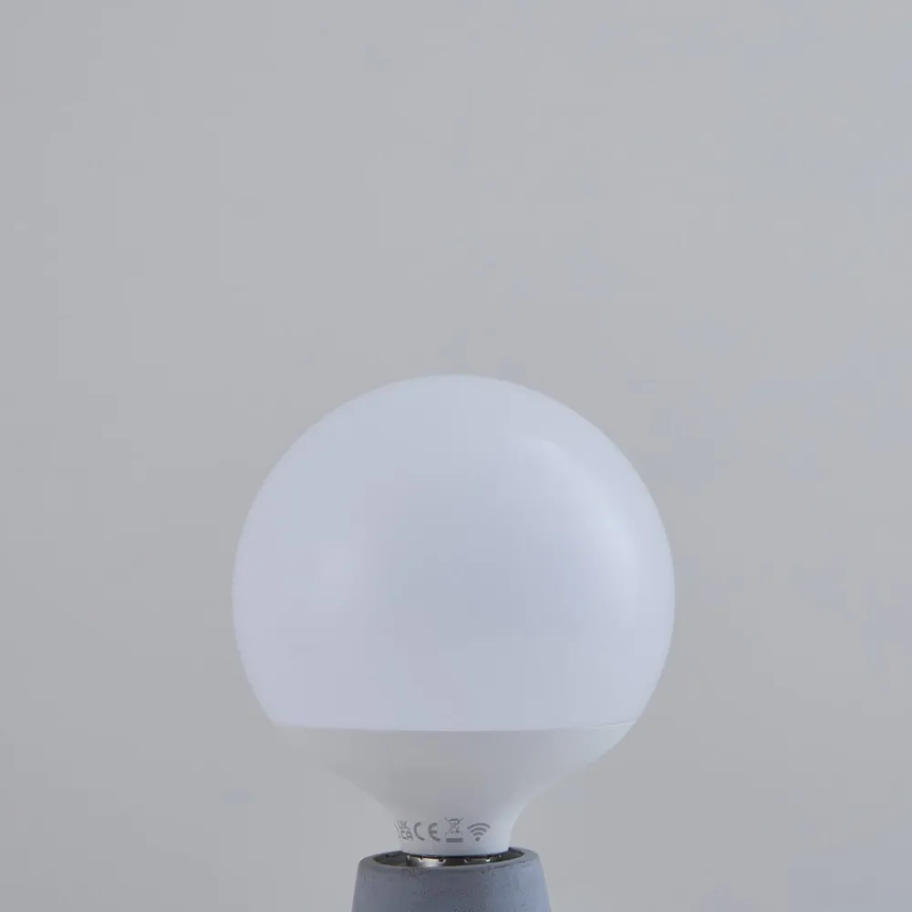 LUUMR Dæmpbar Led-Pære|Smarte Lyskilder>Smart LED, E27, G125, 9W, RGB, Tuya, WLAN, mat, CCT