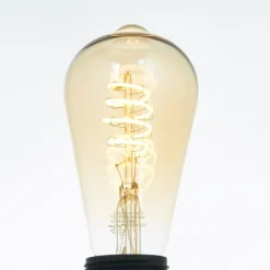 LUUMR Smart LED-pære E27 ST64 ravfarvet 4,9 W Tuya WLAN