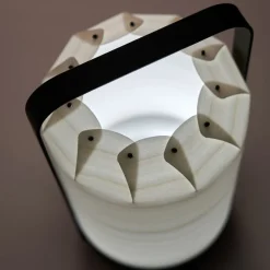 LZF Mini Chou LED-bordlampe, batteri, grå^LZF LAMPS Online