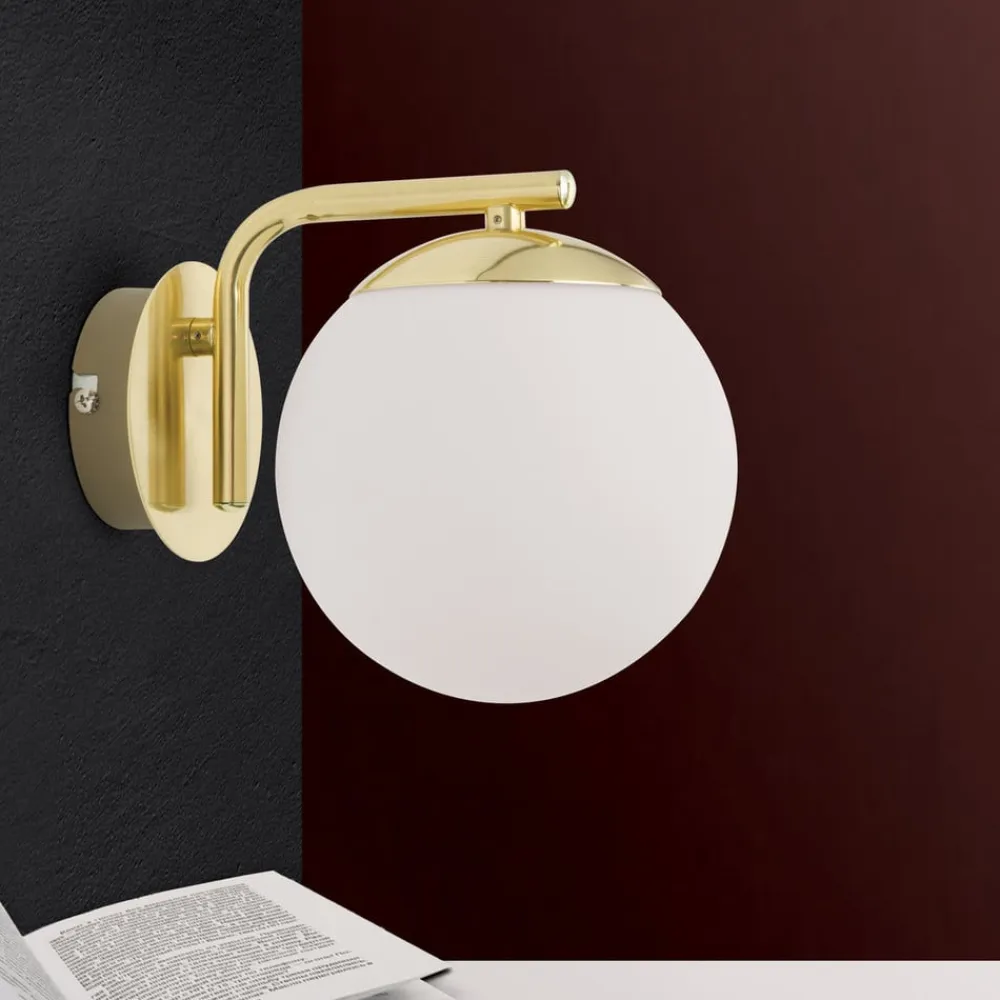 Madis væglampe med glaskugle, mat messing^ORION Online