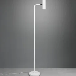 Trio Lighting Marley gulvlampe, hvid, højde 151 cm, metal