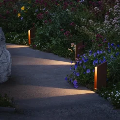 MARSET Sokkellamper>LED-sokkellampe Domus Højde 26 cm, rustbrun aluminium