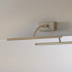 Matisse LED-væglampe, bredde 45 cm, sølv^Freelight Online