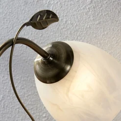 Michaline - tiltalende bordlampe^Lindby Discount