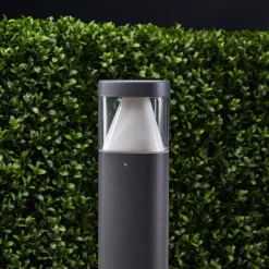 Lucande Milou - LED-sokkellampe i aluminium