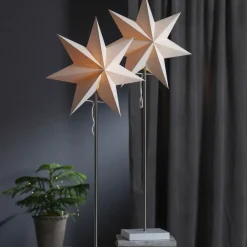 STAR TRADING Dekorationsbelysning>Moa dekorationslampe, stjerne + skærm, fod af eg