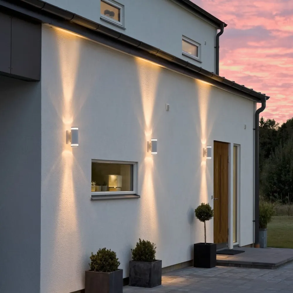 Modena udendørs væglampe, 2 lyskilder, hvid^Konstsmide Sale