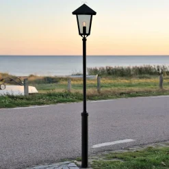 Konstsmide Lygtepæle><noscript><img width=